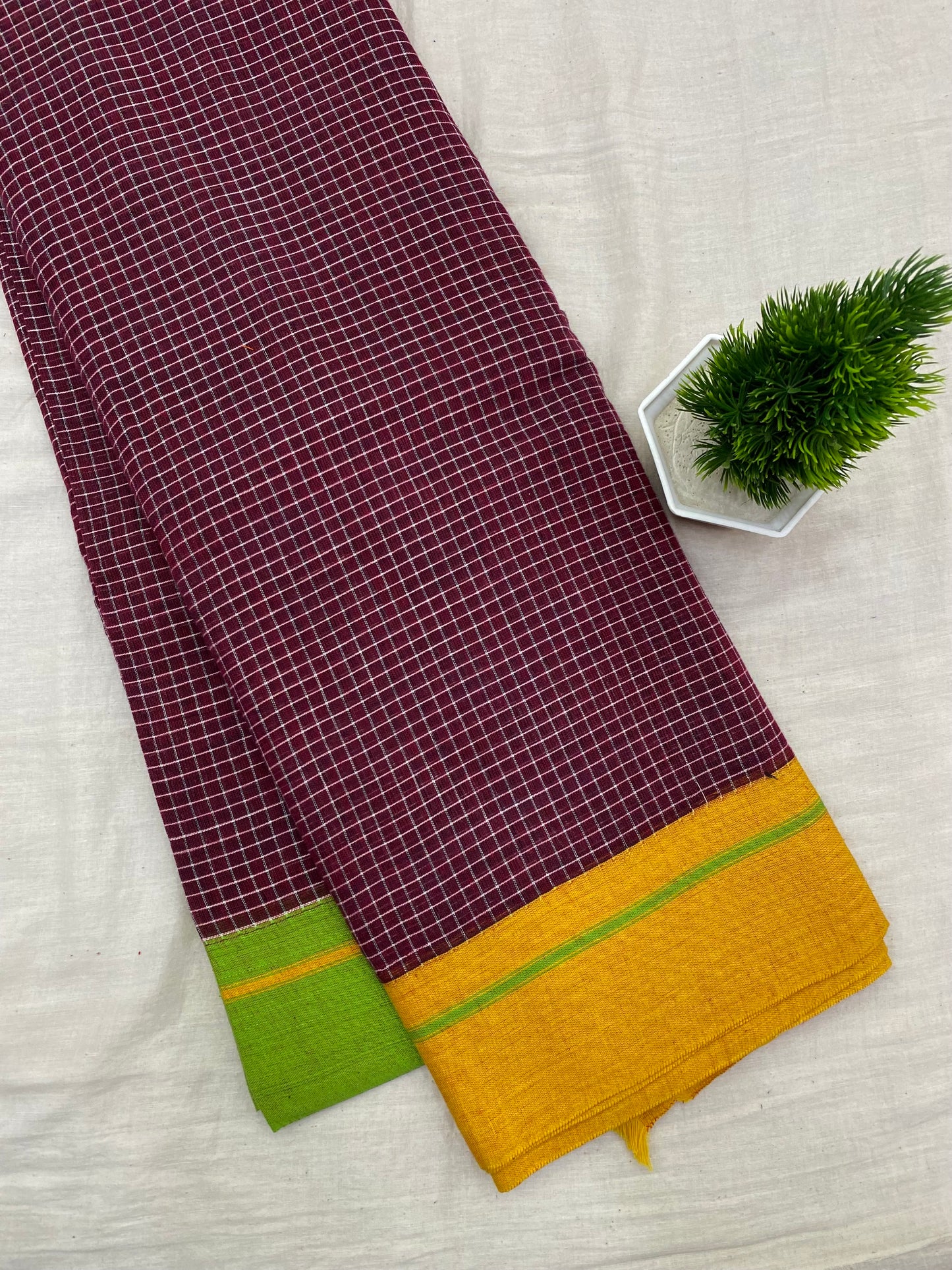 Yellow-Green Border Maroon Patteda Anchu Saree