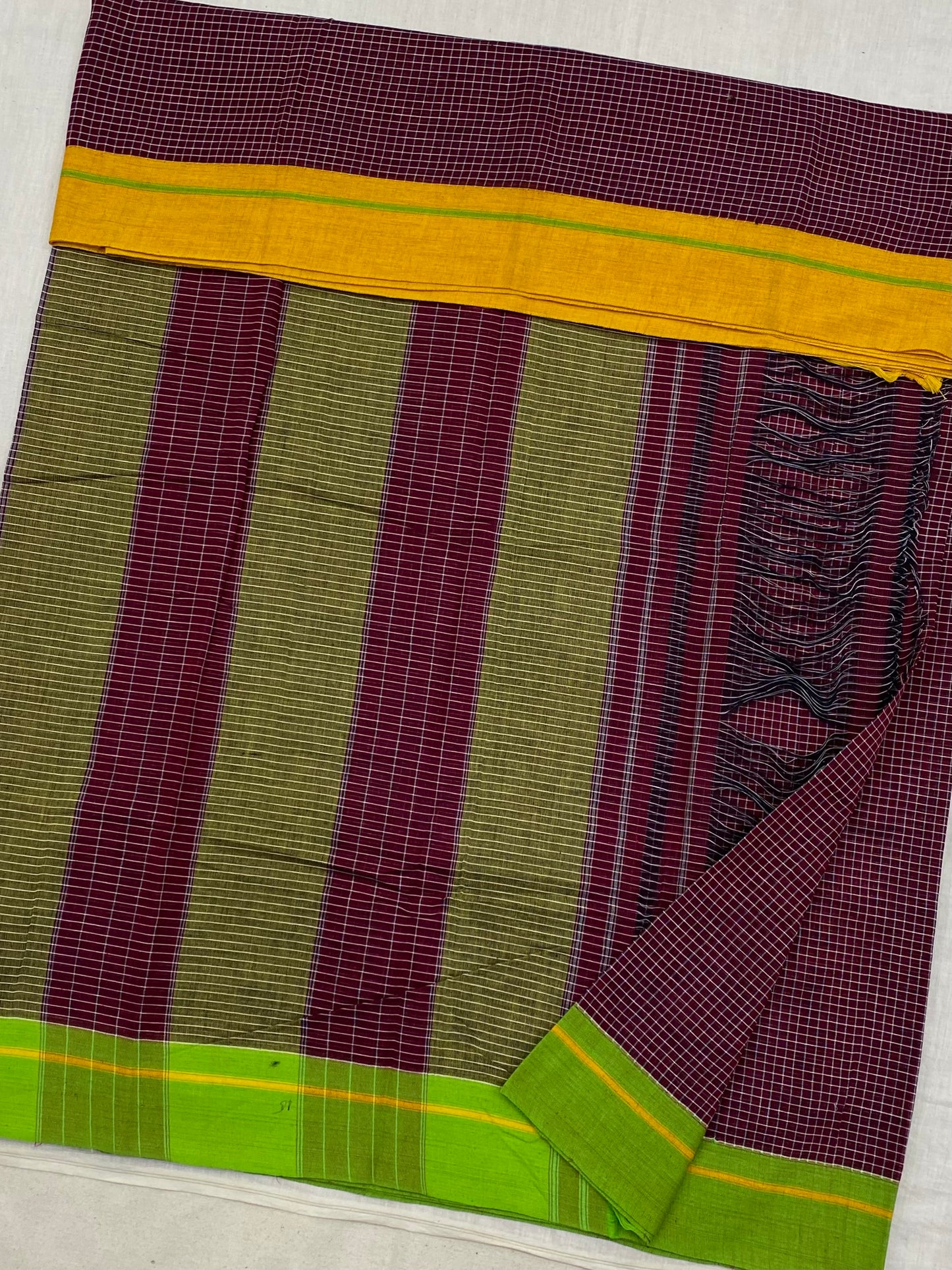 Yellow-Green Border Maroon Patteda Anchu Saree