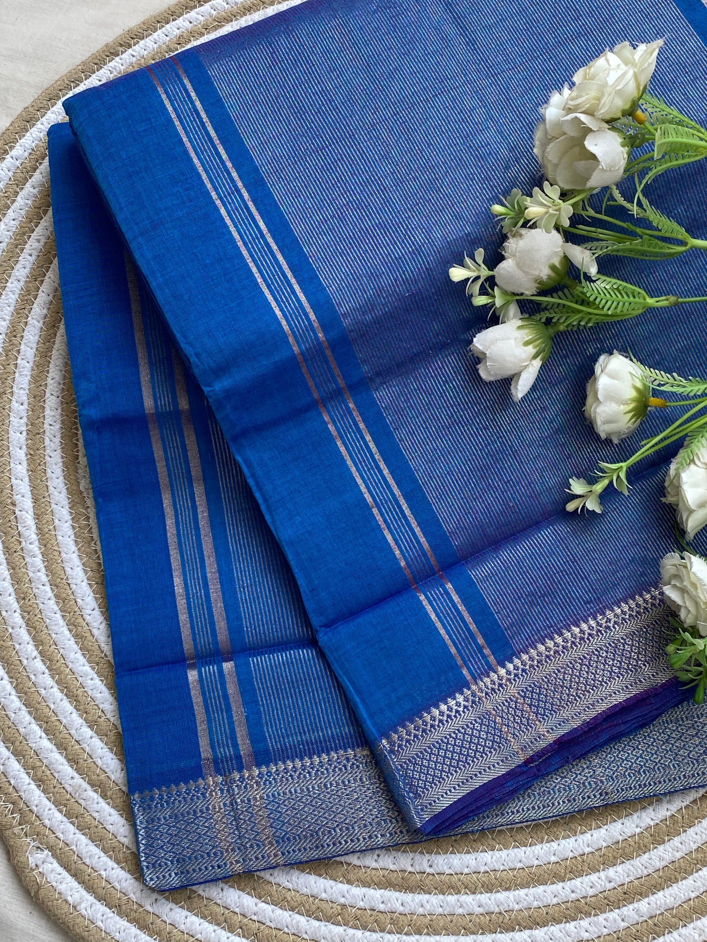 Nizam Silver Border Mangalgiri Saree 04