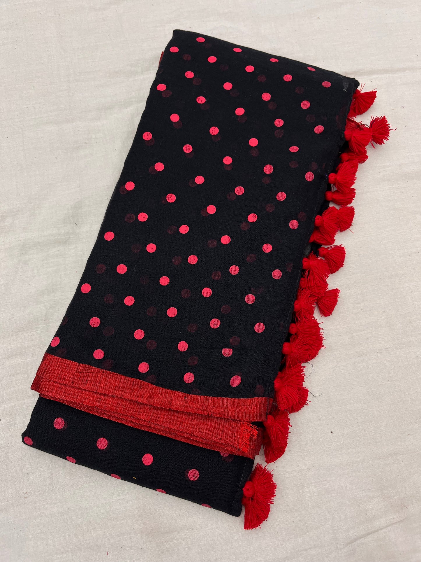 Black Red Border Pink Dotted Mulmul Saree