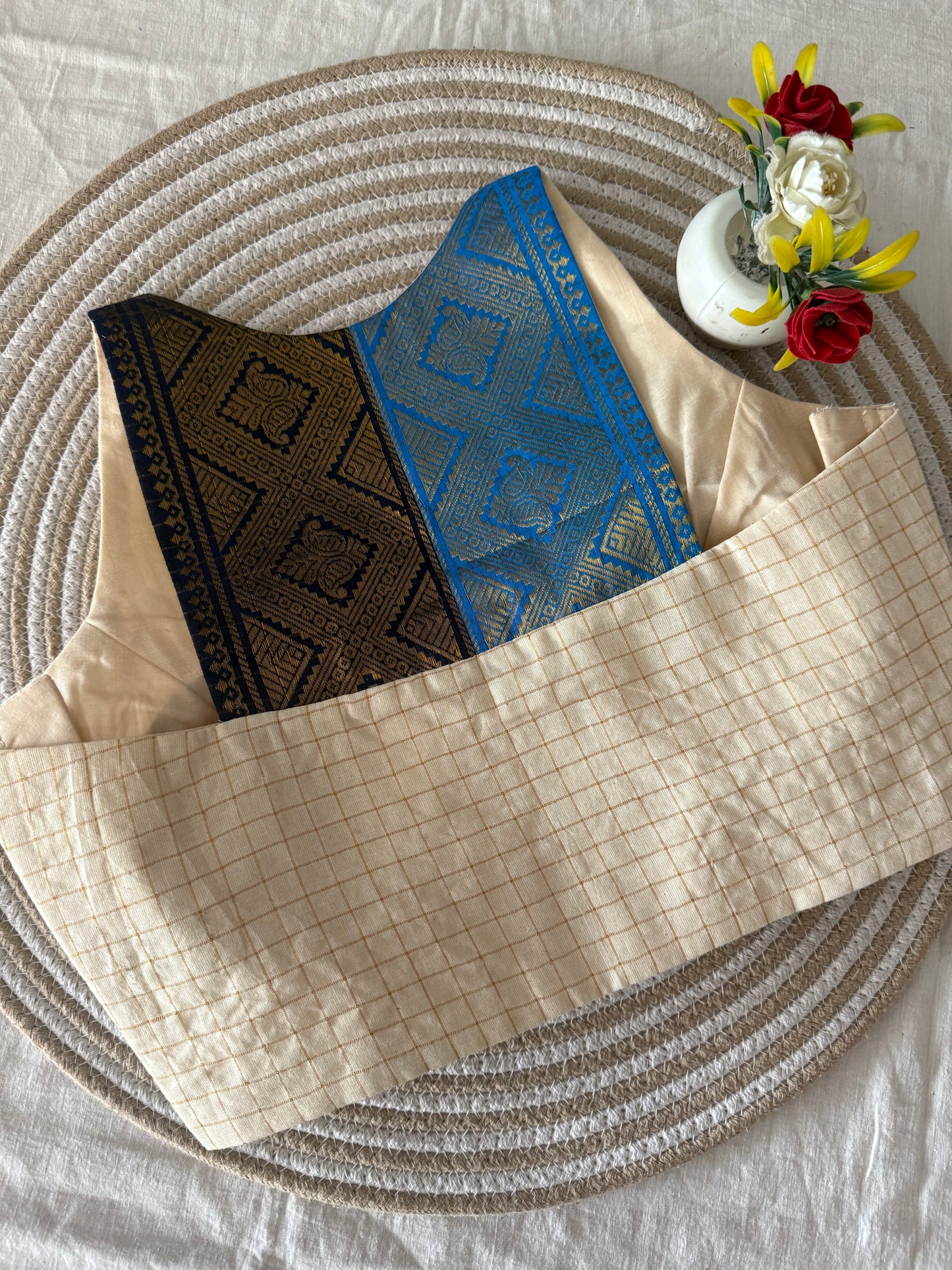Ganga Jamuna Sungudi Cotton Racer Back Blouse