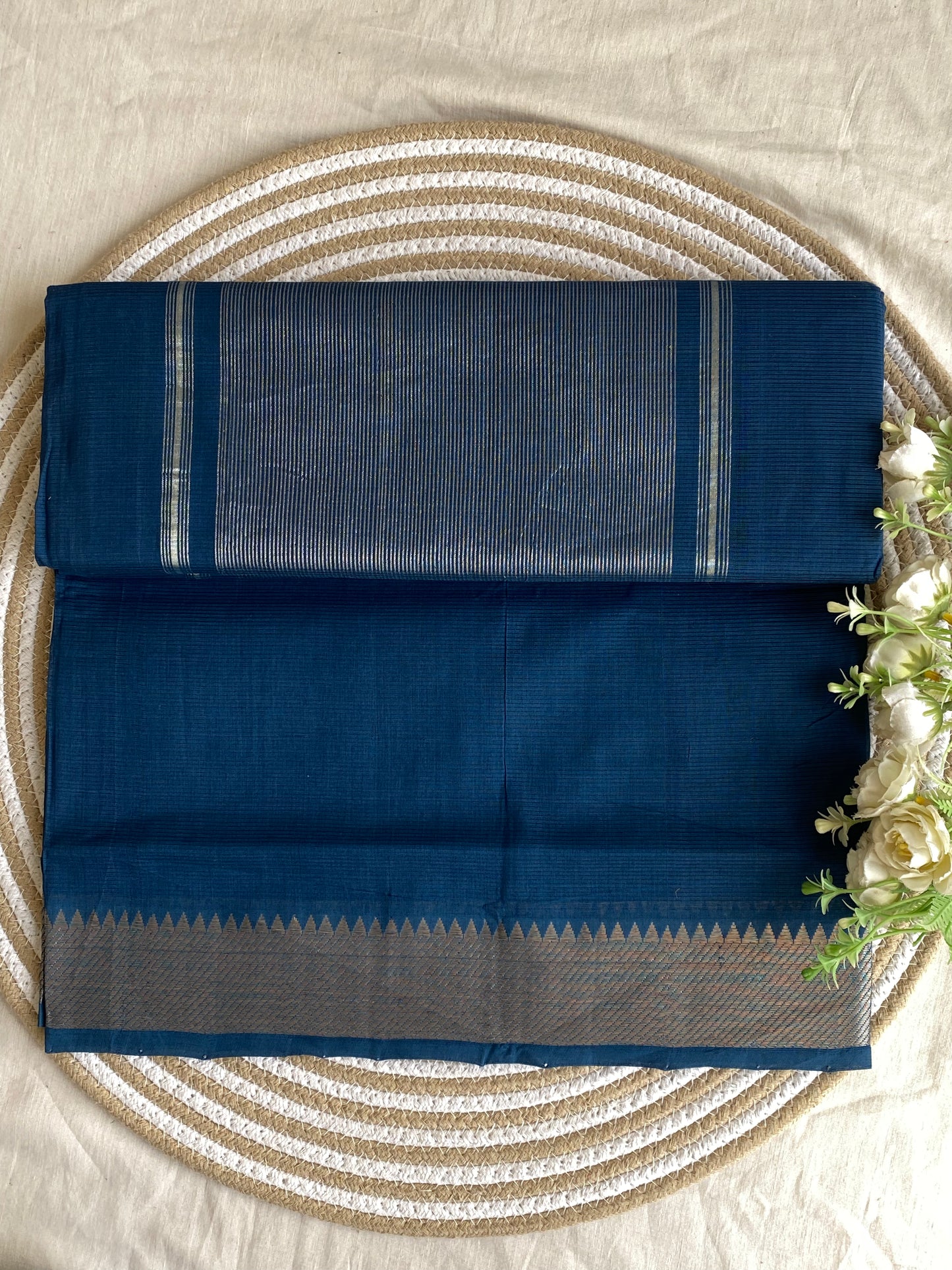 Silver Border Mangalgiri Cotton Saree 19