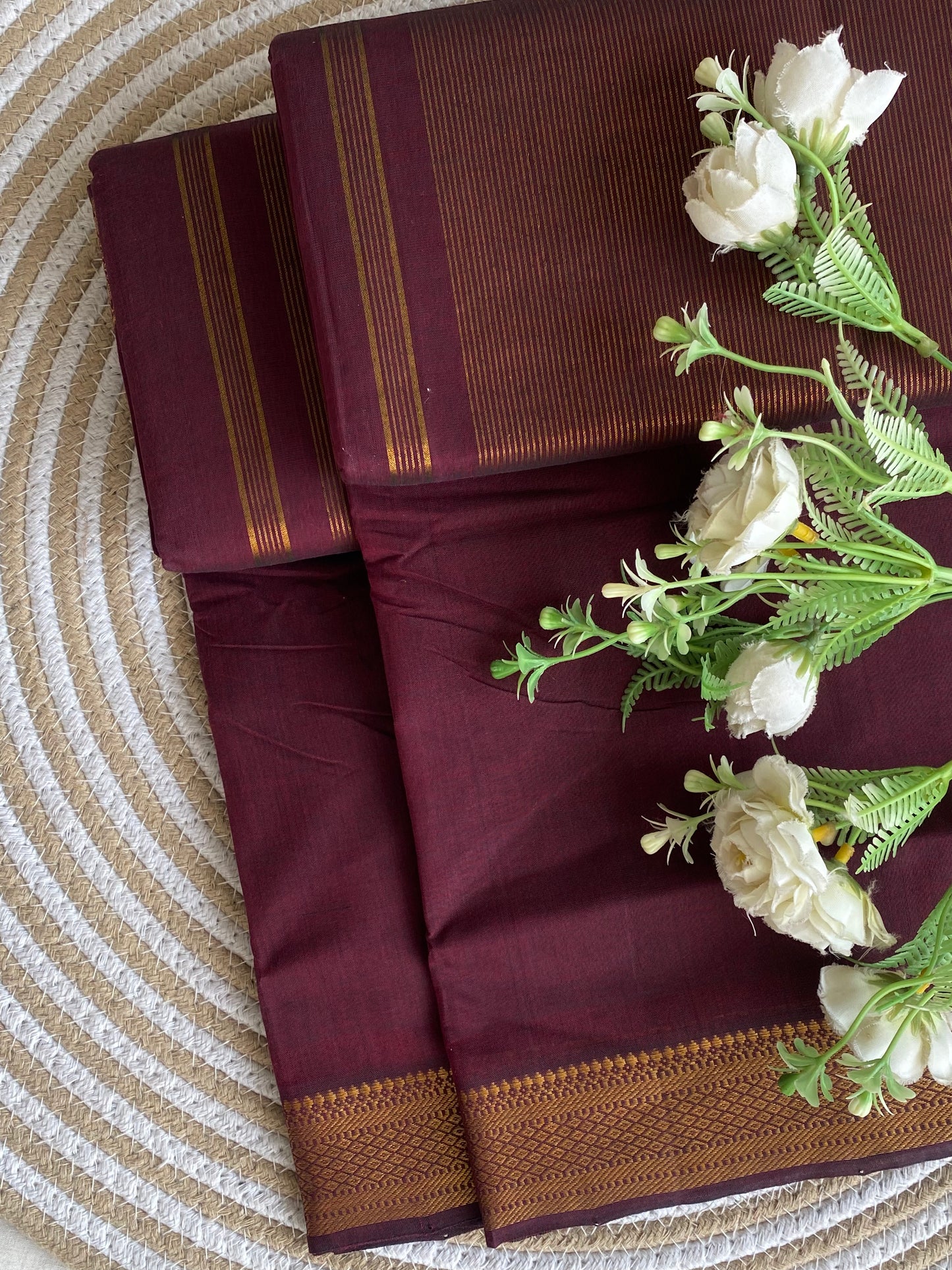 Nizam Golden Border Mangalgiri Saree 01