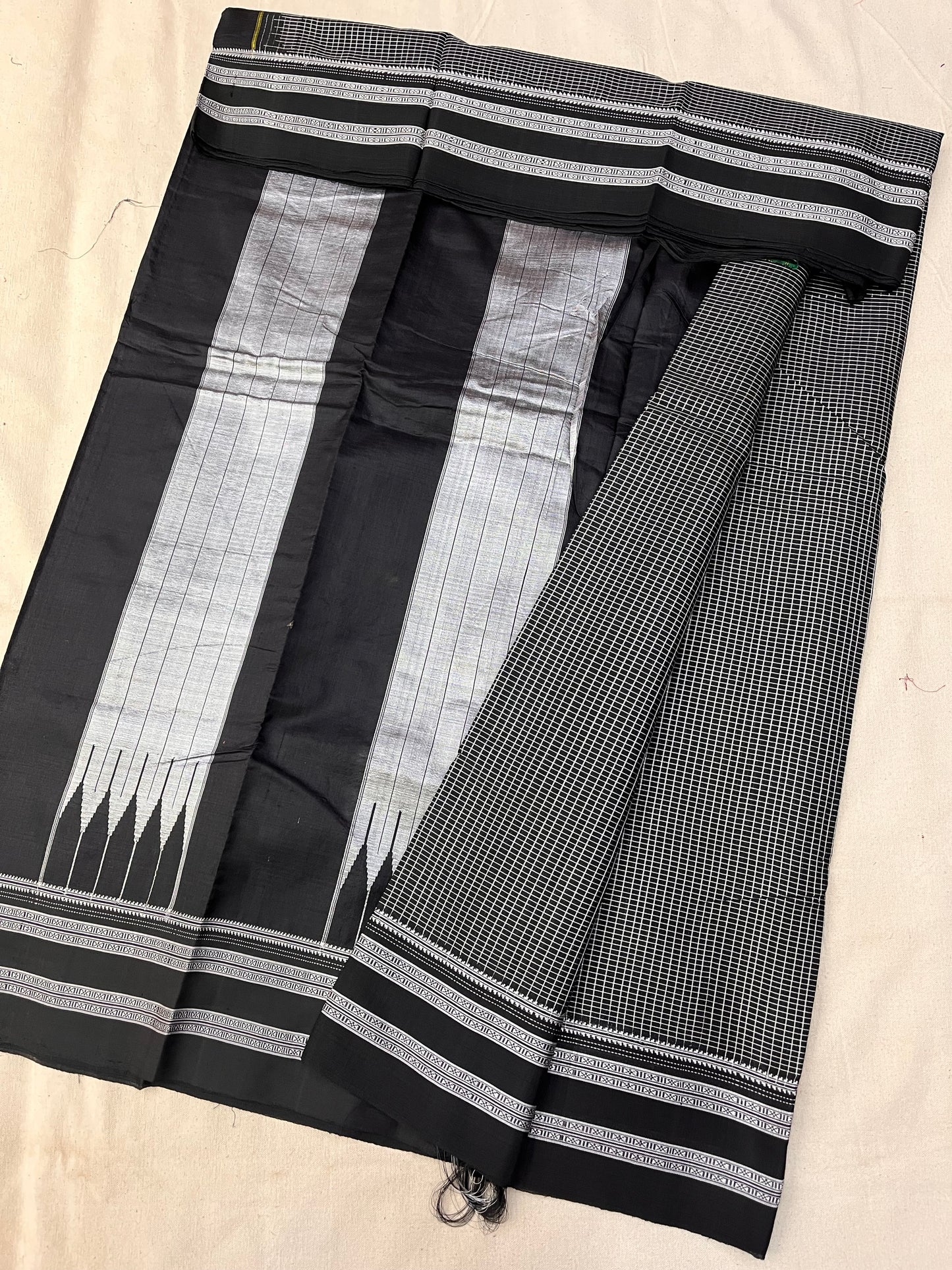 Black Checks Kondi Ilkal Saree