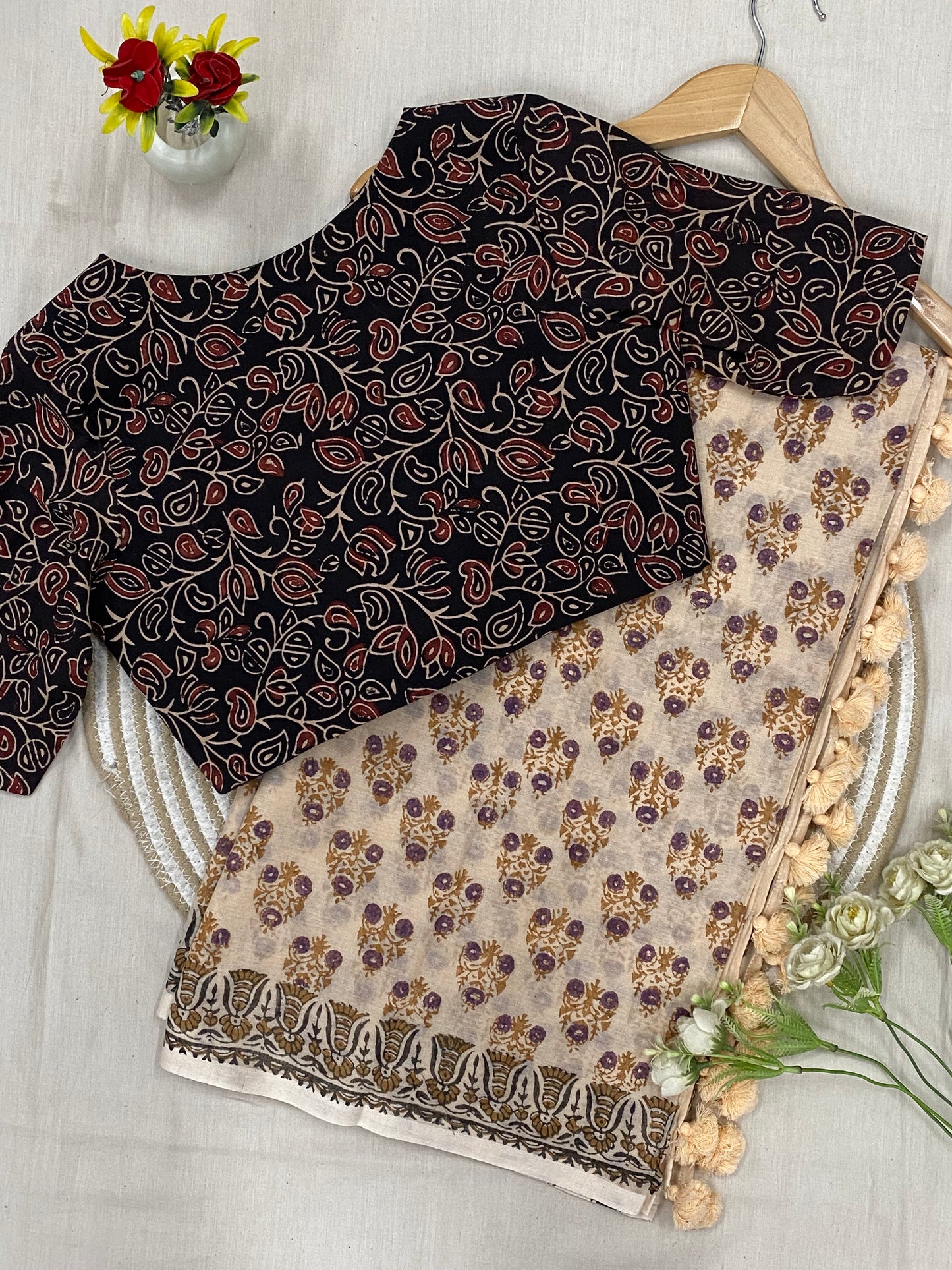 Ajrakhiya Mulmul Saree Blouse Combo Set