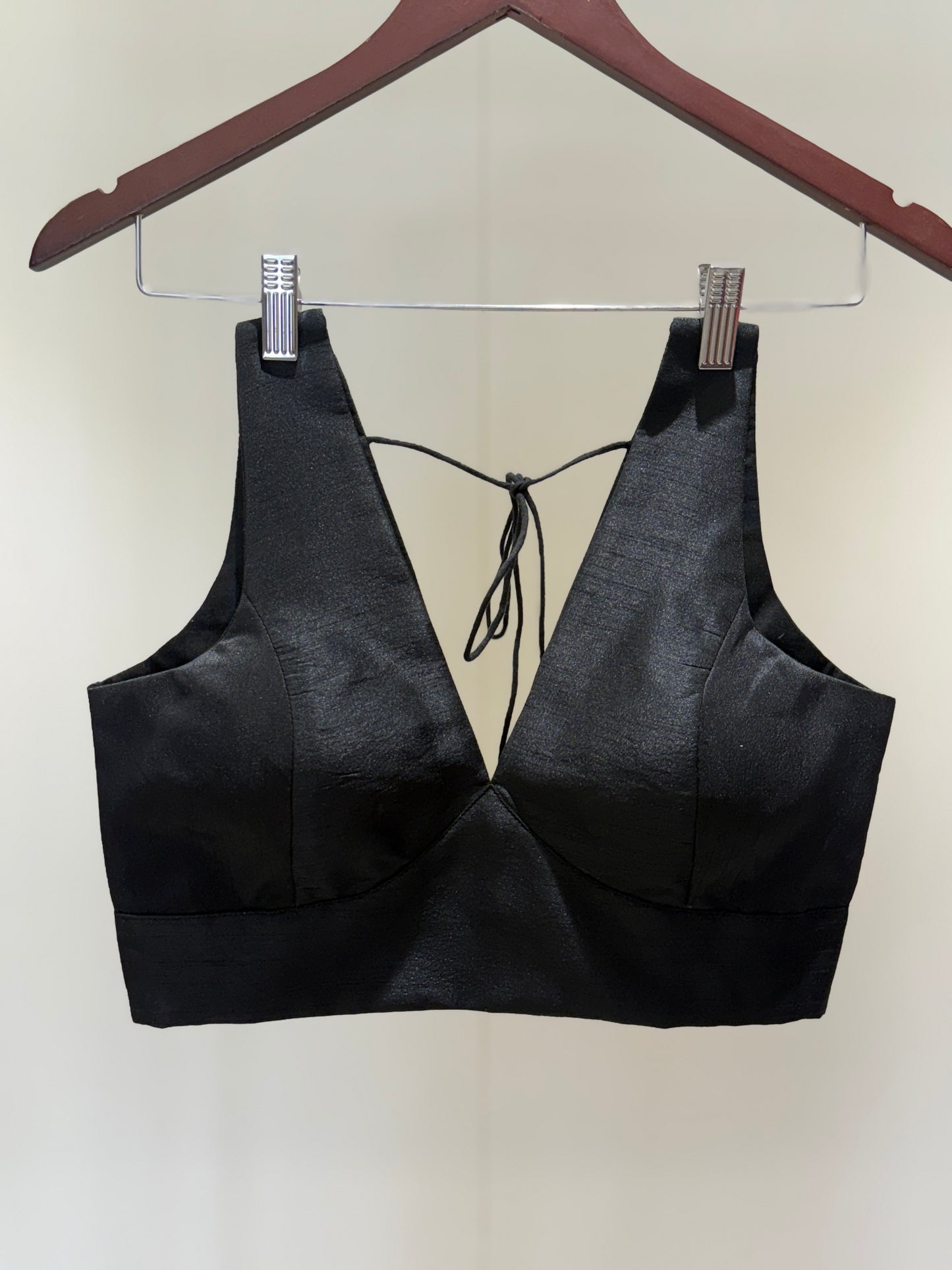 Black Cross Belt Raw Silk Sleeveless Blouse