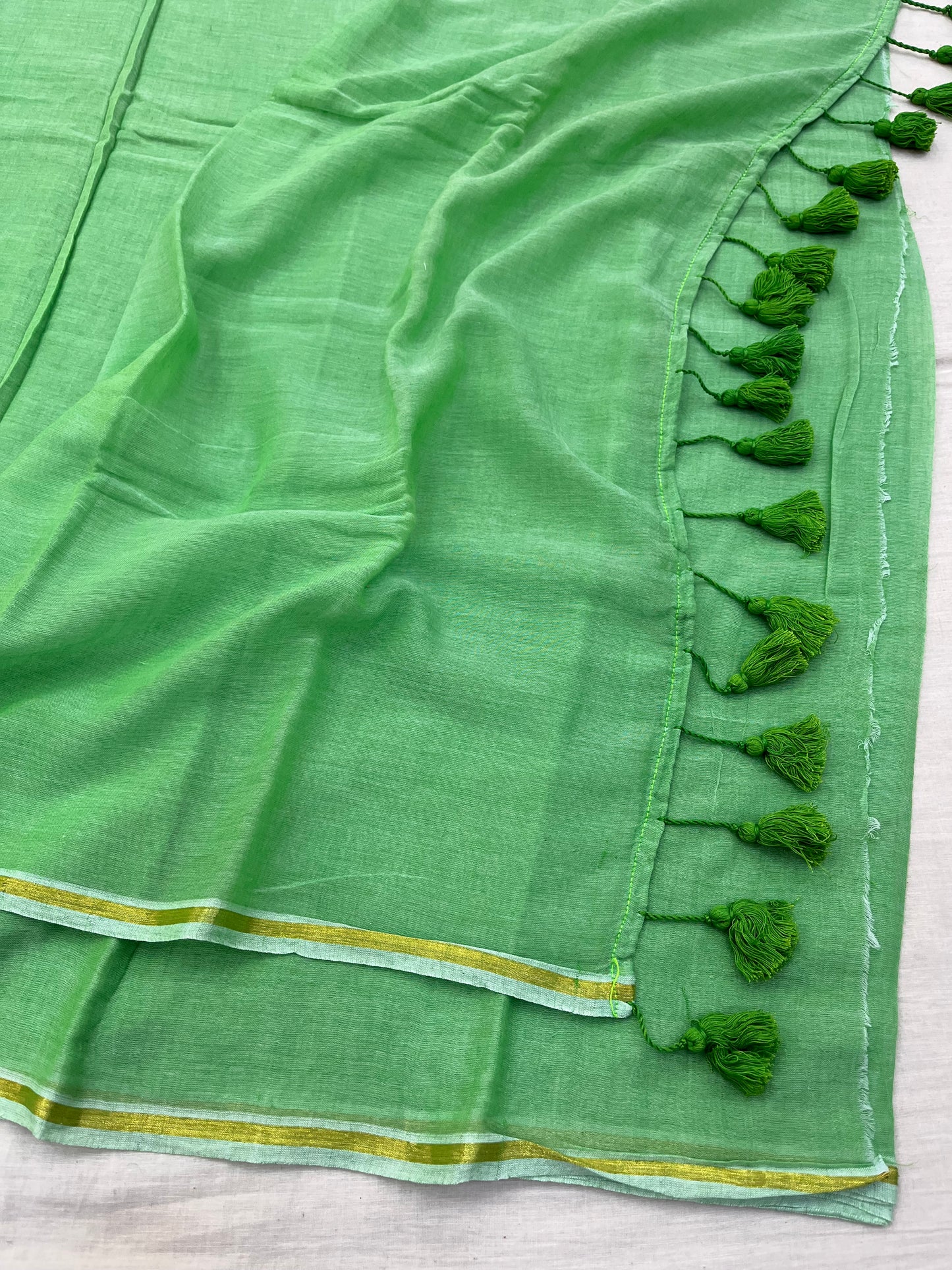 Kheera Green Gold Zari Border Mulmul Saree