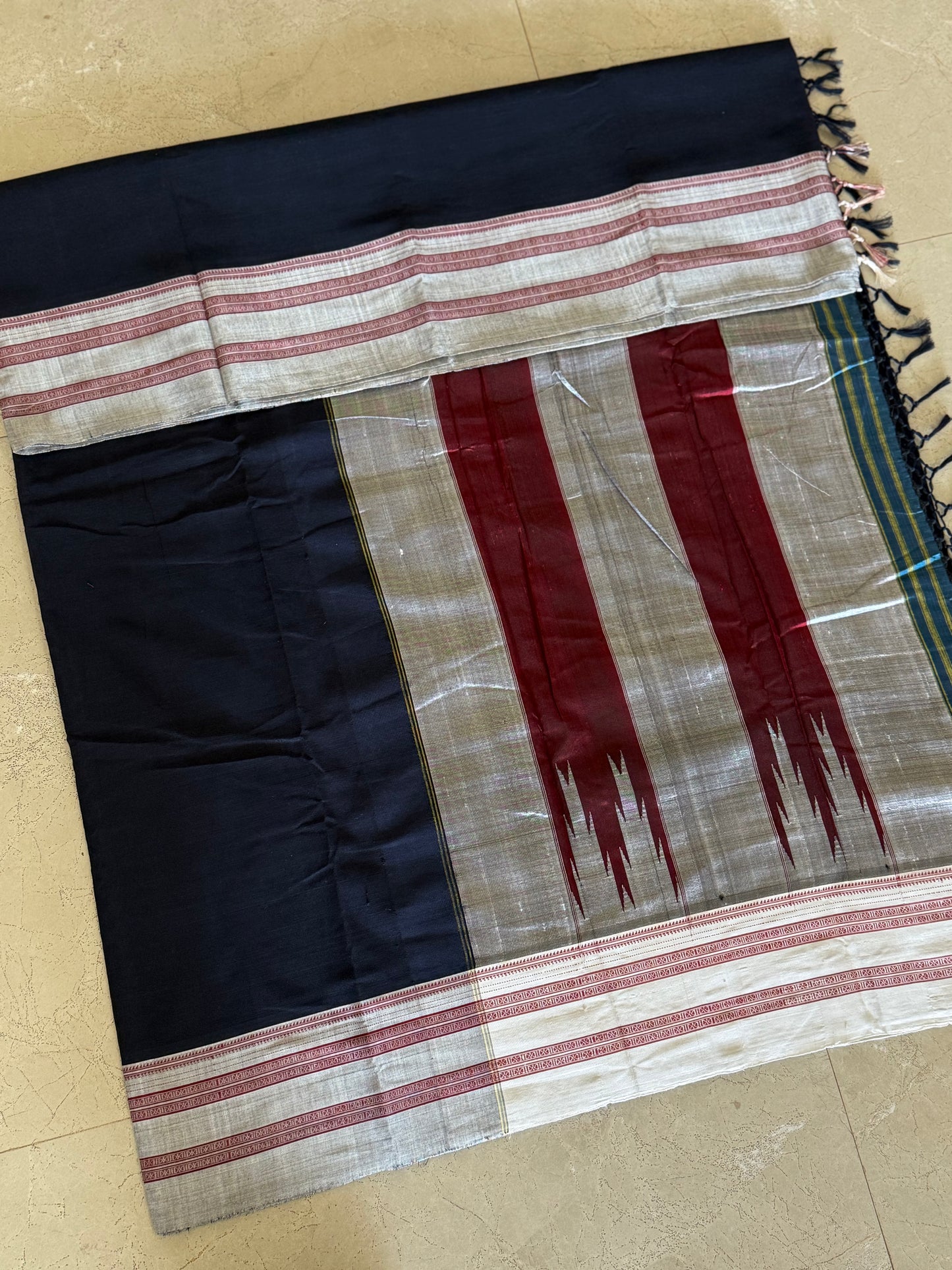 Handloom Gayatri Border ilkal Saree 08 (Black)