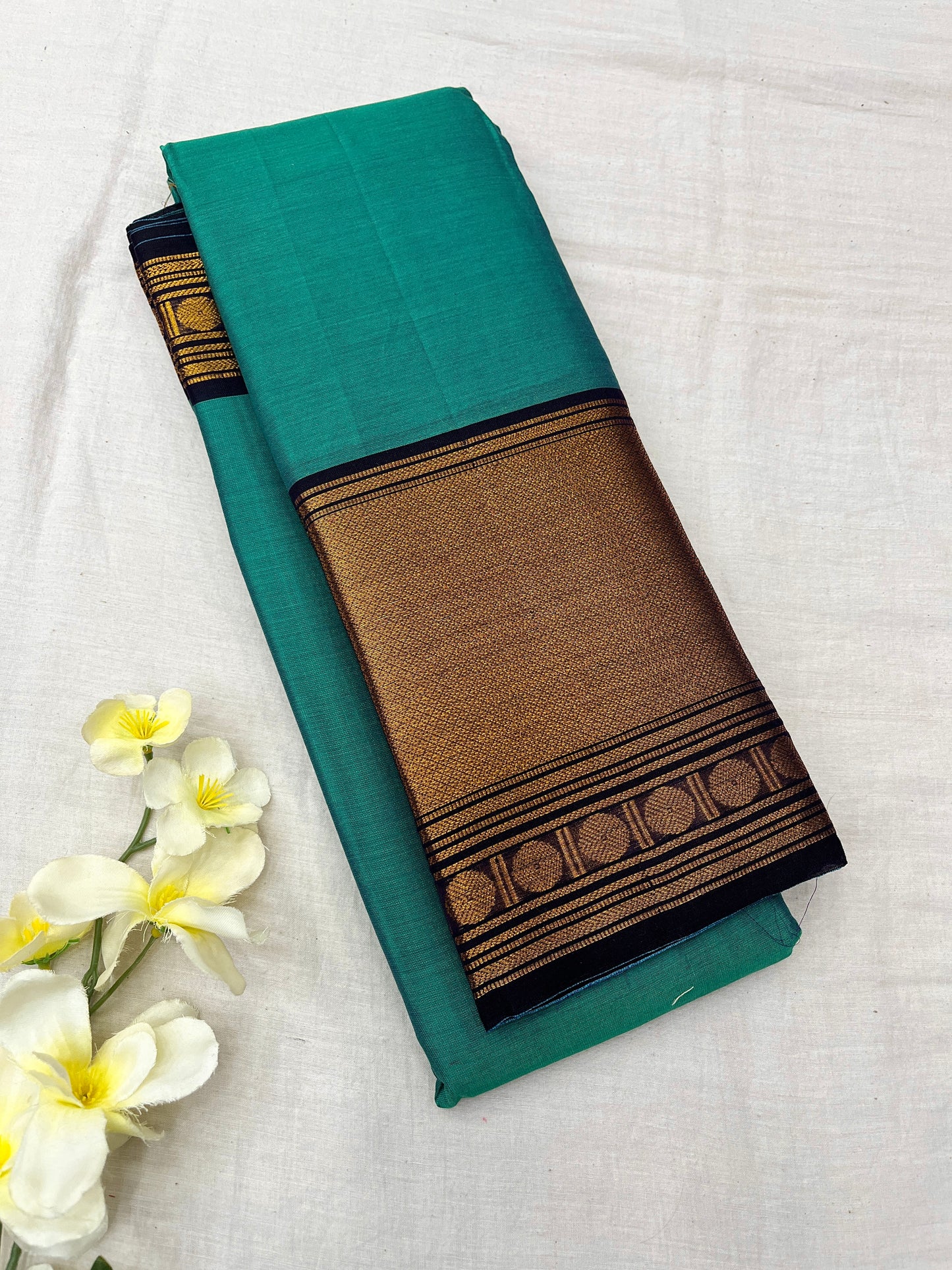 Vijaypura Big Zari Border Saree