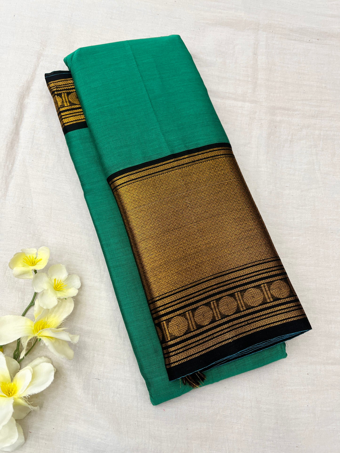 Vijaypura Big Zari Border Saree