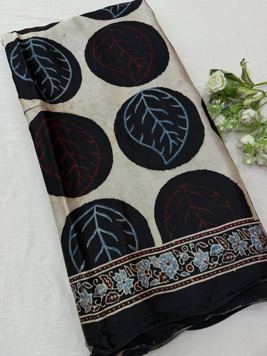 Ajrakh Lagdi Zari Pallu Saree 02