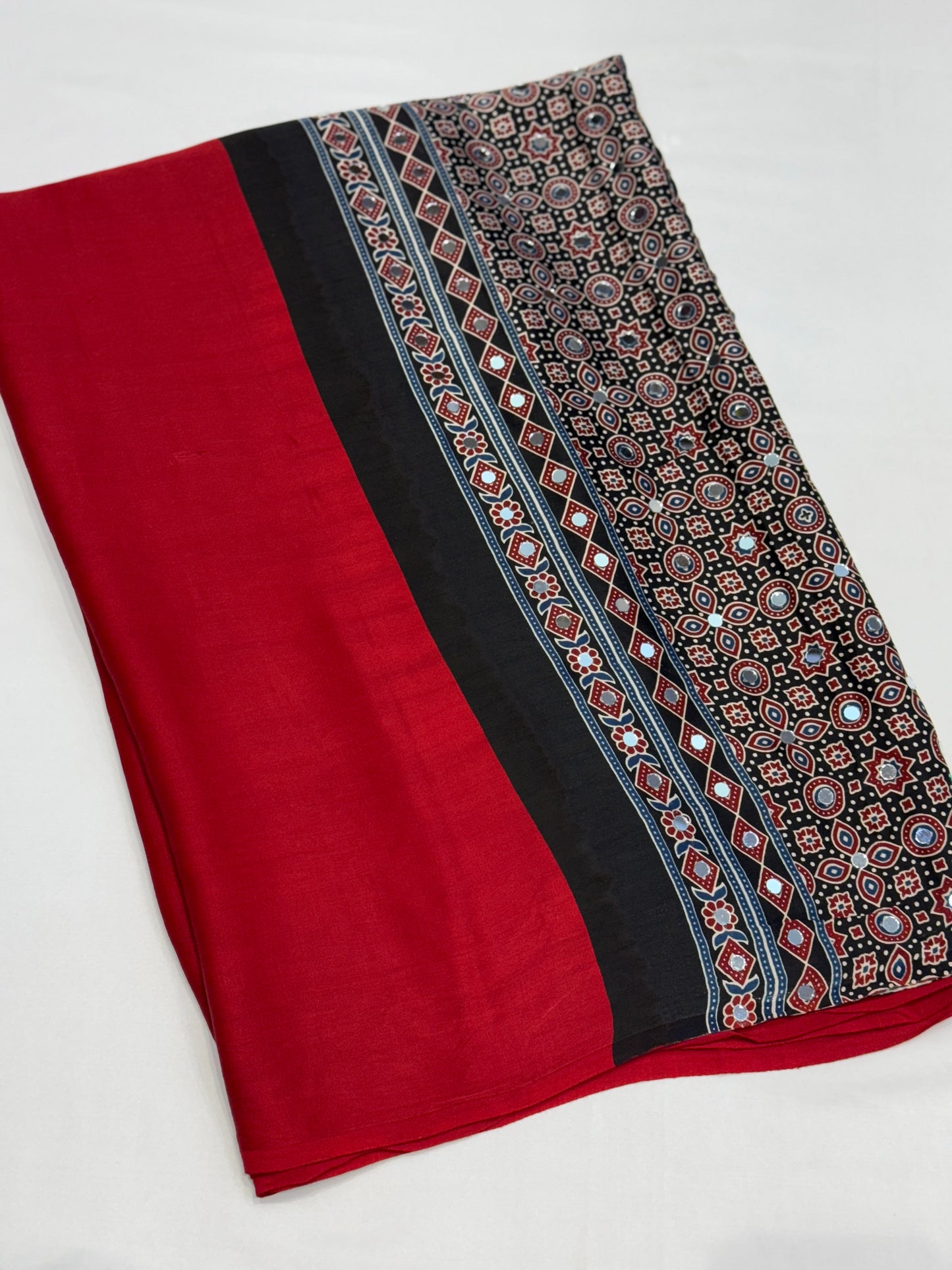Ajrakh Plain Glued Mirror Work Saree 01