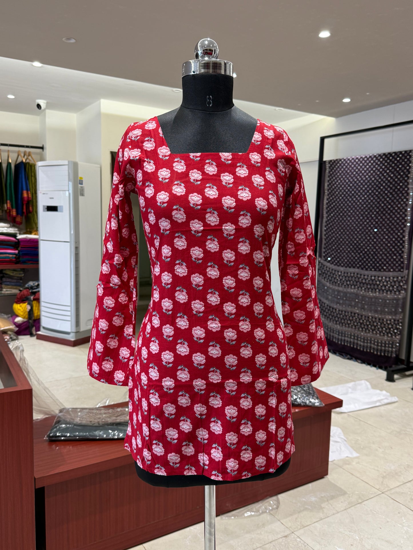 Laali Short Kurti