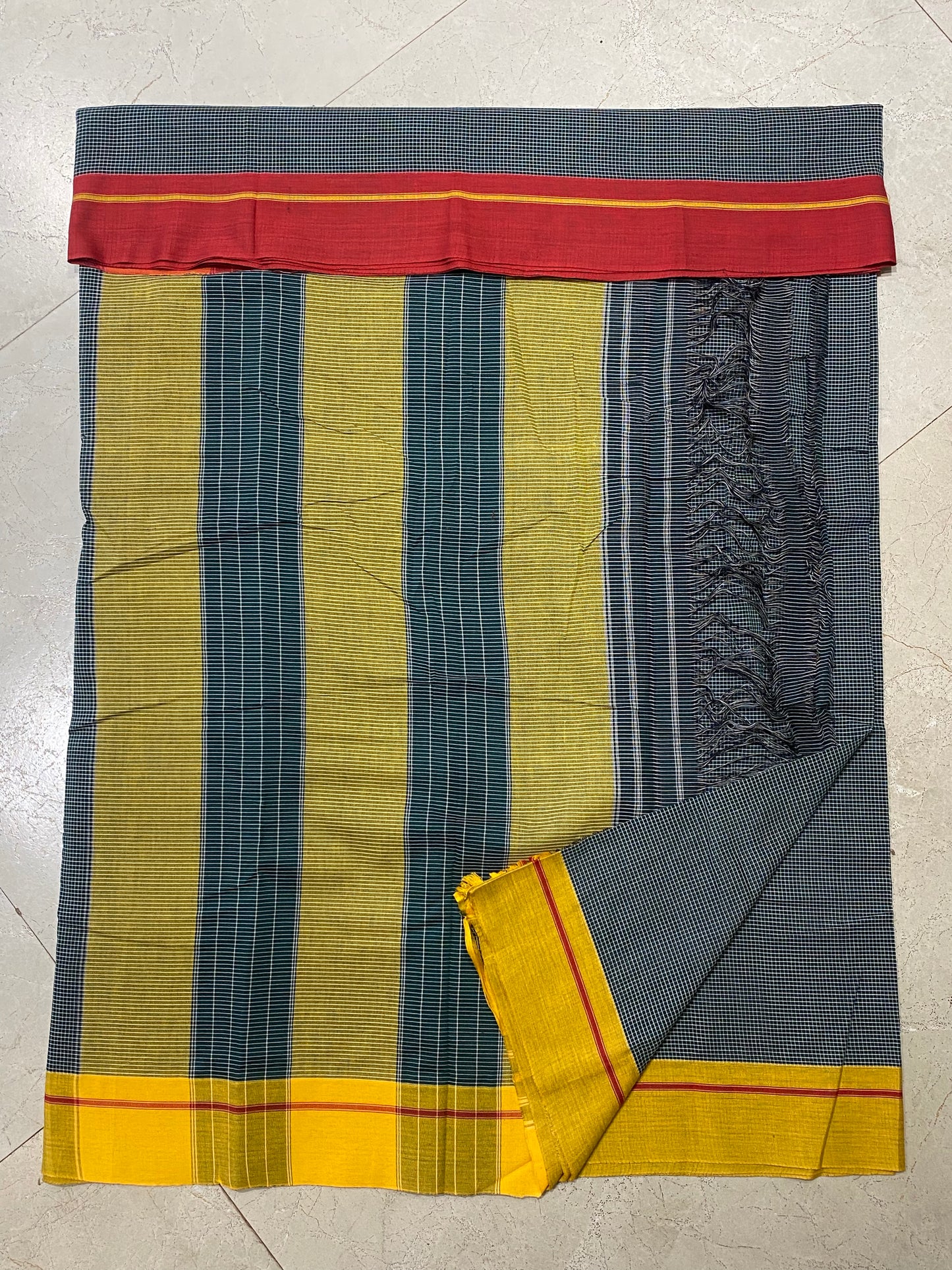 Forest Green Patteda Anchu Saree With Yellow Red Border