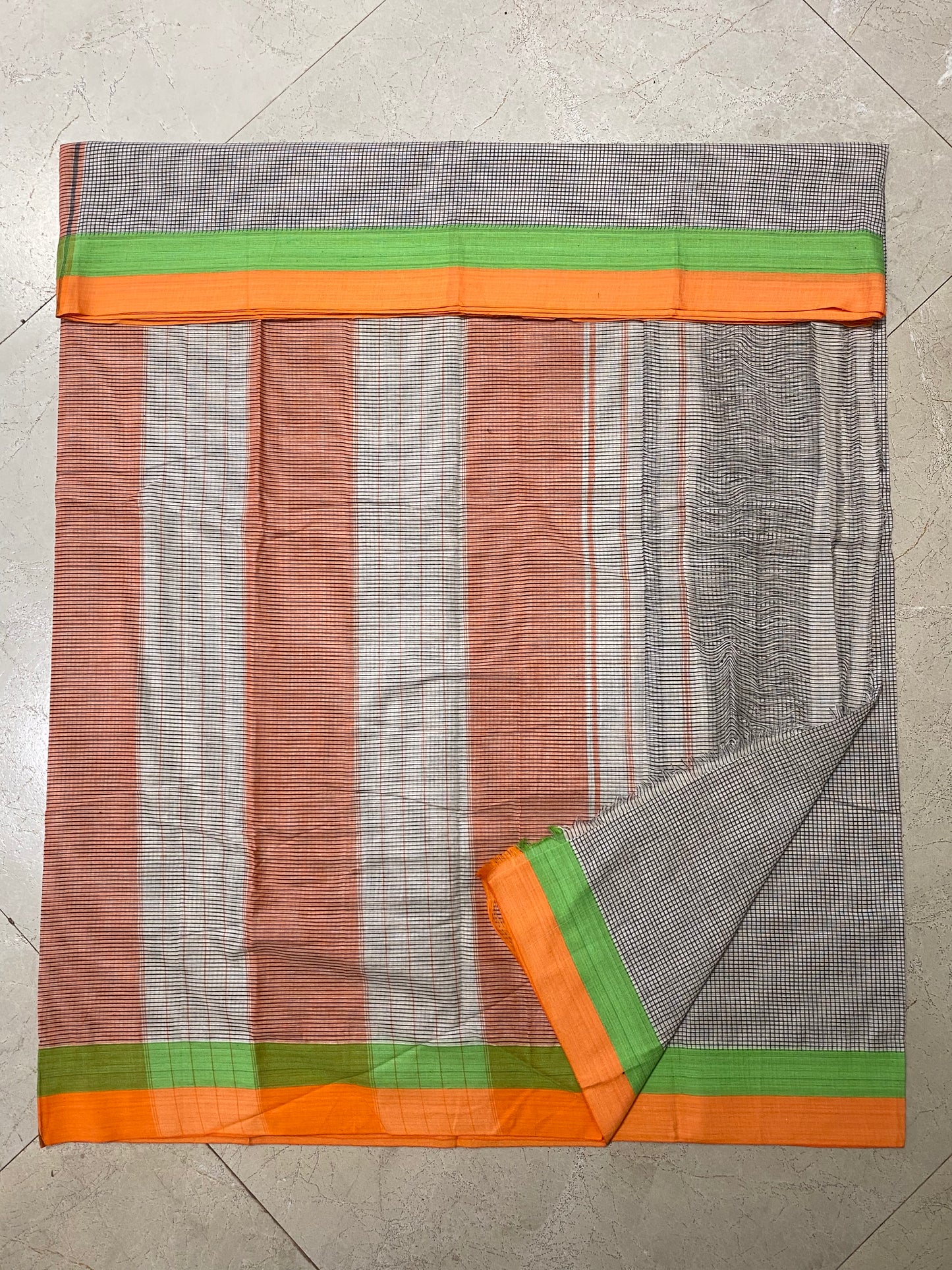 Off White Patteda Anchu Saree With Green Orange Border