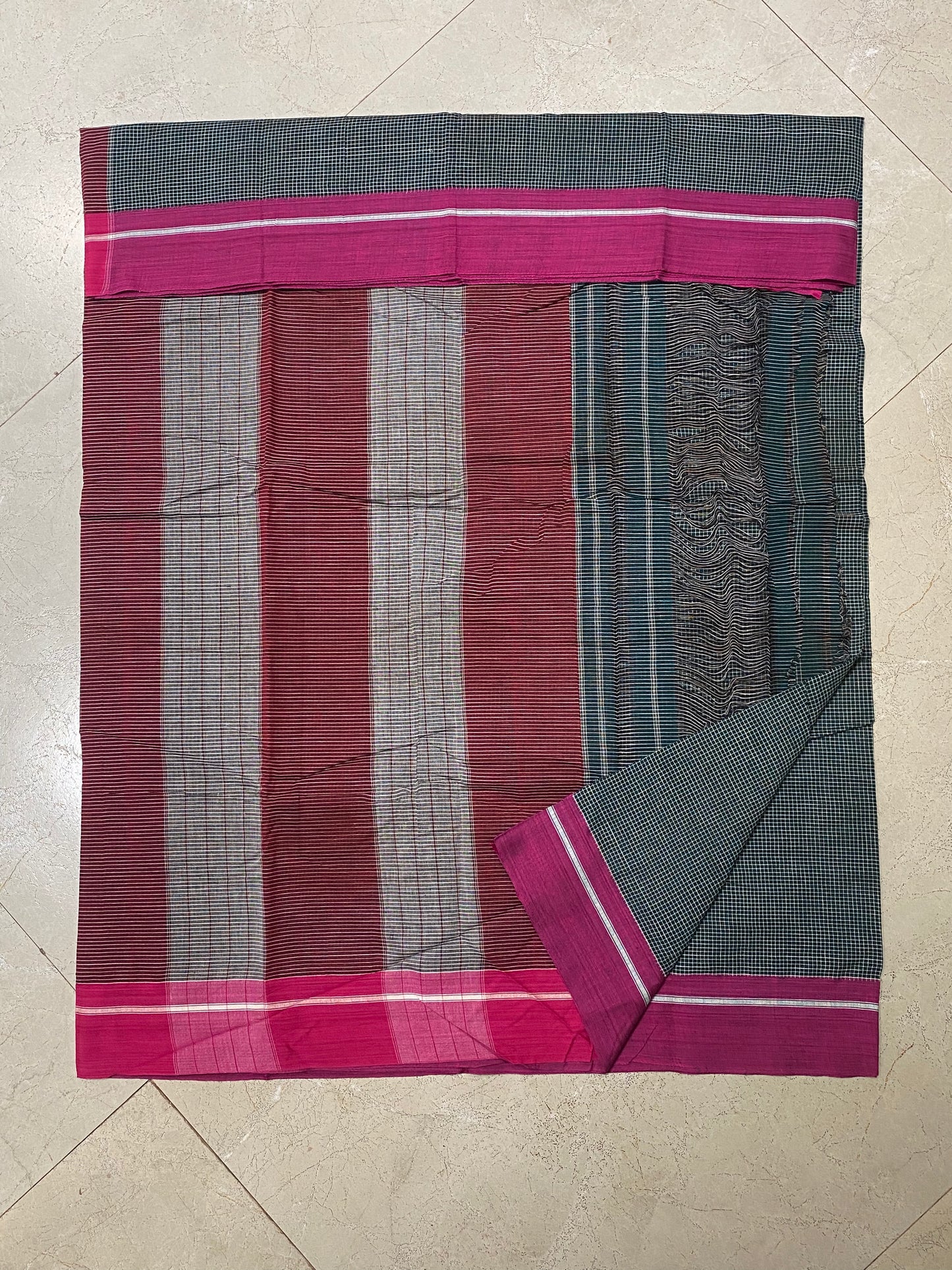 Forest Green Patteda Anchu Saree