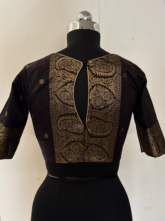 Avantika Mid Black Elbow Sleeves Blouse (Dispatch Start November 10)