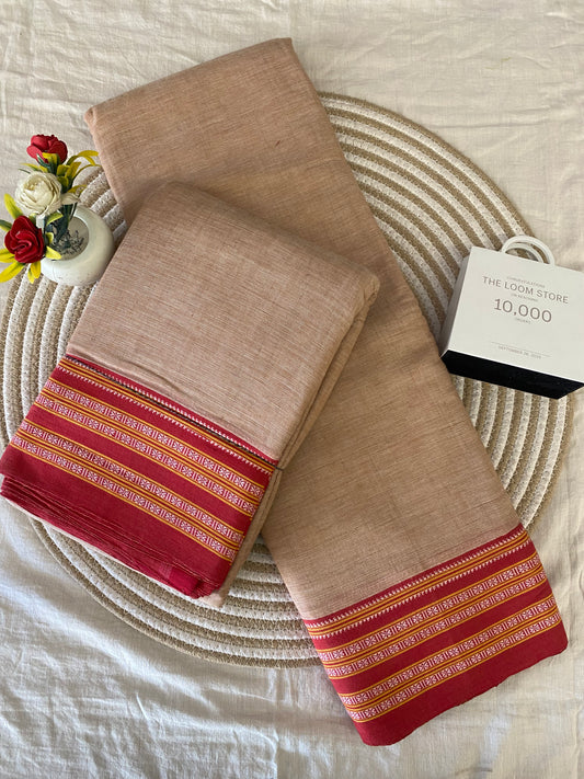 Wheat Red Gadi Dadi Border Patteda Anchu Saree