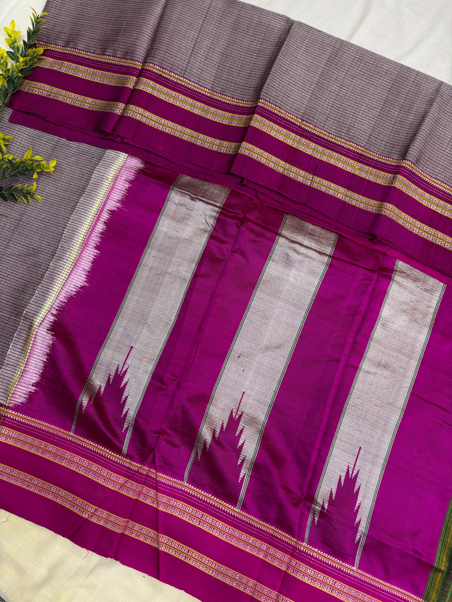 Onion Magenta Micro Checks Ilkal Saree