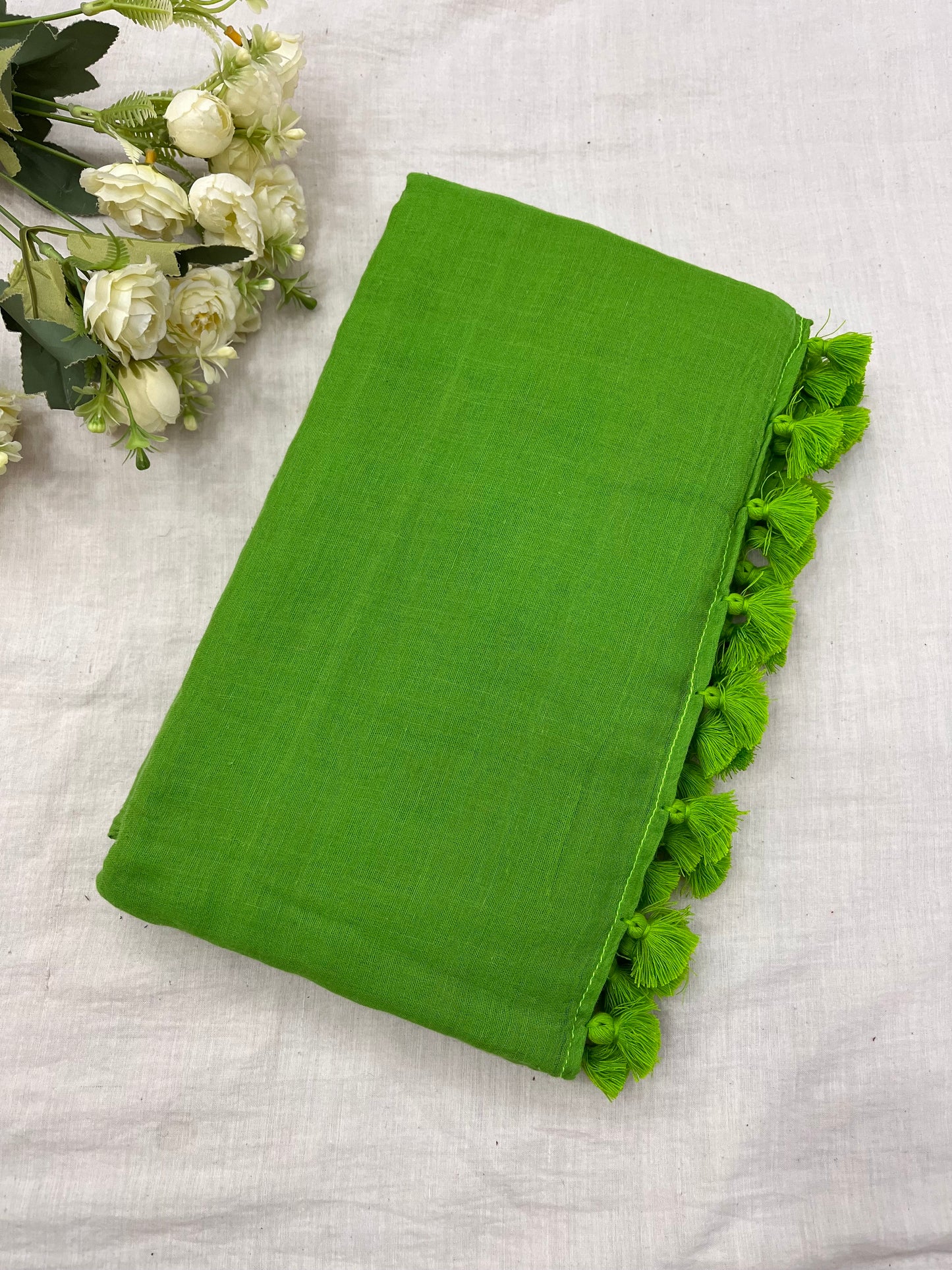 Parrot Green Mulmul Saree