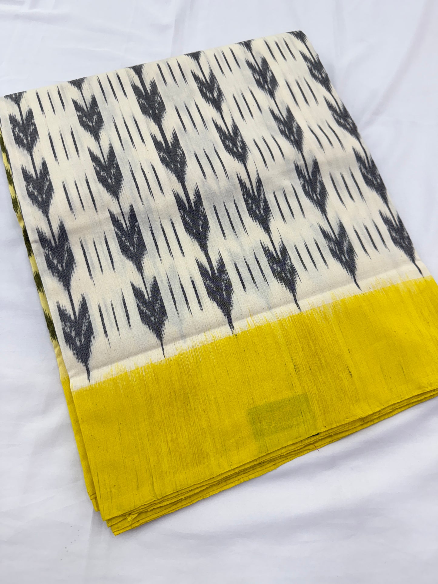 Handloom Single Ikkat Saree 05
