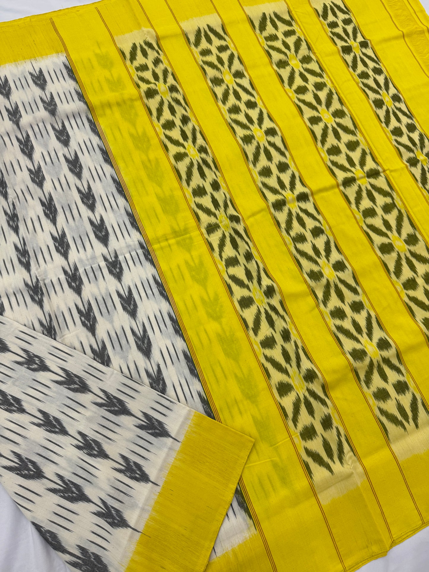 Handloom Single Ikkat Saree 05