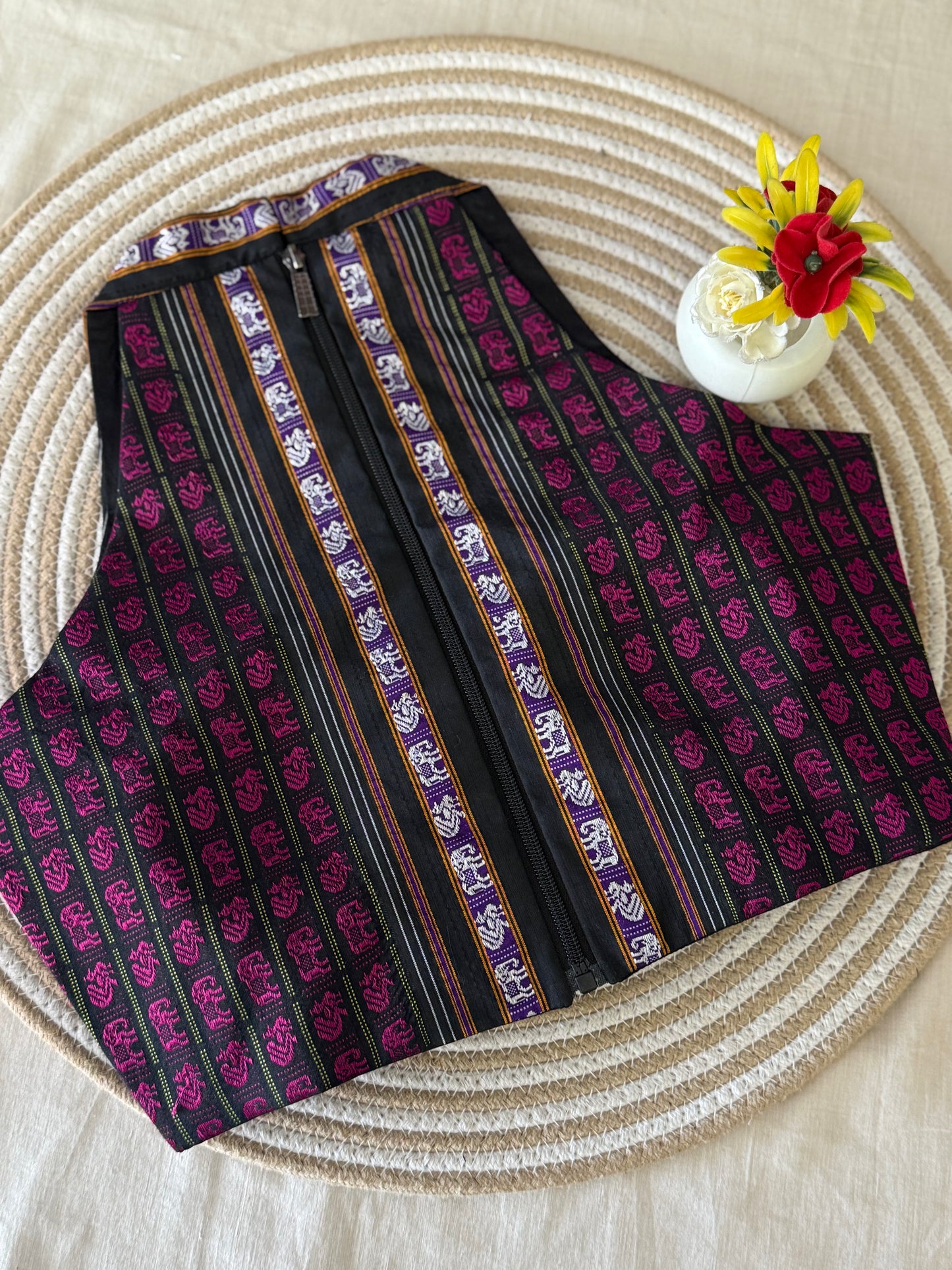 Khun Figure Halter Neck Black Magenta Blouse