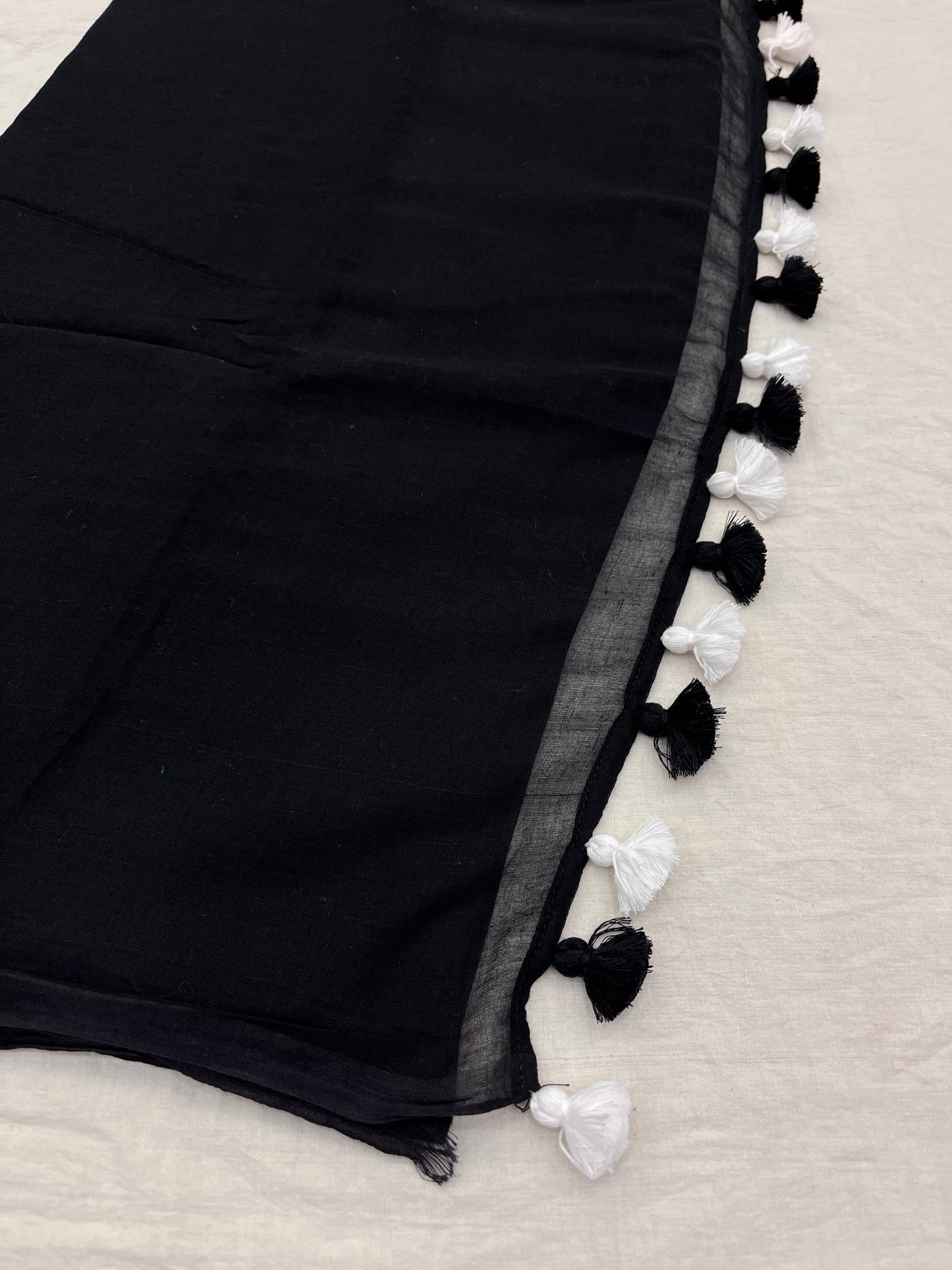 Black White Mulmul Saree